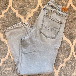 AE Strigid Mom Jeans, size 12 regular